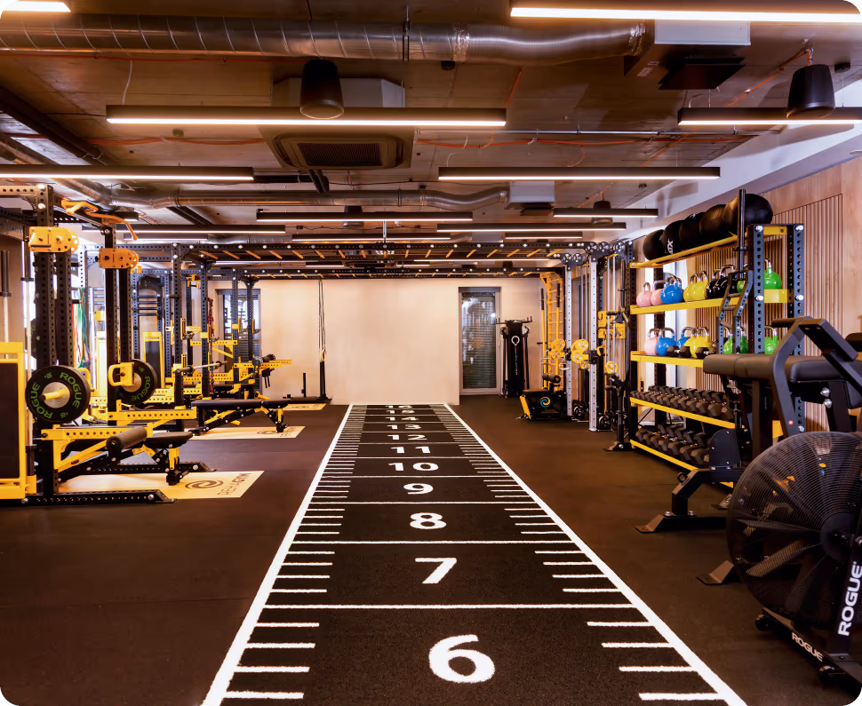 Privátní gym RehaGym – silová zóna a dráha